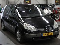 tweedehands Renault Scénic II 2.0-16V Expression Luxe Airco, Isofix, Cruise control, Trekhaak