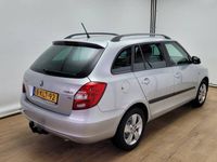 tweedehands Skoda Fabia Combi 1.2 TSI Fresh Trekhaak Cruisecontrol Radio met aux Airco Zeer goed onderhouden auto Sportvelgen