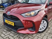Occasion Toyota Yaris Hybrid Active 2021 Rood (metallic) Hatchback