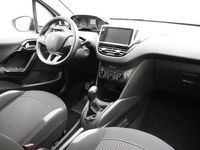 tweedehands Peugeot 208 1.2 PureTech Active 82 PK | Handgeschakeld | Airco | Cruise Control | Navigatie | Radio | Bluetooth | Elektrische ramen | Voorraad