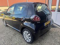 Occasion Toyota Aygo 68 PK (50 kW) 2009 Zwart Hatchback