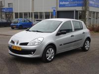 Occasion Renault Clio II 75 PK (55 kW) 2008 Grijs Hatchback