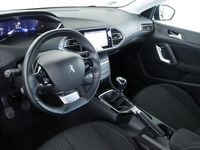 tweedehands Peugeot 308 1.2 PureTech Blue Lease Active / Navi / Carplay /