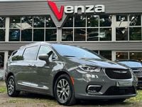 Nieuw Chrysler Voyager 2025 Grijs (parellak) MPV