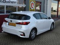 tweedehands Lexus CT200h O.a: Xenon Alcantara Clima Navi Cruise Camera