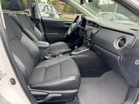 Occasion Toyota Auris Executive 99 PK (72 kW) 2013 Wit Hatchback