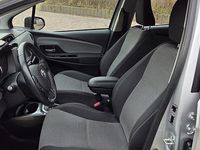 Occasion Toyota Yaris 75 PK (55 kW) 2015 Grijs Hatchback