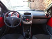Occasion Peugeot 107 68 PK (50 kW) 2010 Rood Hatchback
