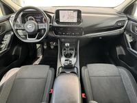 tweedehands Nissan Qashqai 1.3 MHEV Premiere Edition Panoramadak Carplay Cruise Trekhaak Dab radio Climate control