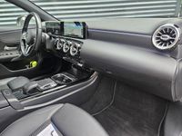 tweedehands Mercedes A250 e Progressive Plug In Hybrid 218pk Dealer O.H PHEV | Adaptive Cruise | Widescreen Navi | Apple Carplay | Sportstoelen Verwarmd | 18"L.M | Sfeerverlichting |