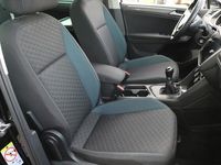 tweedehands VW Tiguan 1.5 TSI Comfortline Business (77.184Km Clima ACC AppleCarPlay 17InchLMV Pdc V+A PrivacyGlass)