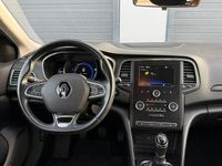 Occasion Renault Mégane GrandTour LIMITED 140 PK (102 kW) 2019 Grijs Stationwagen