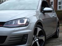 tweedehands VW Golf VII 2.0 TSI GTI Performance | Handgeschakeld! | Dealer onderhouden | Pano | Leder | Met 12 maanden Bovag garantie!