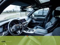 tweedehands BMW X5 xDrive45e High Executive M uitvoering HUD/B&W/Pano/Massagefuncties/Comfort acces/ BOMVOL! NW achterbanden/ Sky Lounge/ Stoelverwarming en ventilatie/Trekhaak/Clima Bekerh/Carbon performance ETC! Wegens fout (oliepomp) is complete motorblok verv
