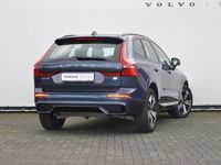 tweedehands Volvo XC60 350PK Long Range Recharge T6 AWD Plus Bright / Adaptieve Cruise Control / Elektrische voorstoelen met geheugen / Achteruitrijcamera / Apple Carplay / DAB / Elektrische Achterklep / Pilot Assist /