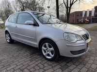 Occasion VW Polo 75 PK (55 kW) 2005 Grijs Hatchback