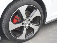 tweedehands VW Golf VII 2.0 TSI GTI 220 PK/Airco/CC/Navi