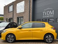 Occasion Peugeot 208 Allure 101 PK (74 kW) 2021 Geel Hatchback