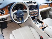 tweedehands Bentley Bentayga V6 HYBRID *** NP: ¤ 274.174 / FIRST EDITION ***