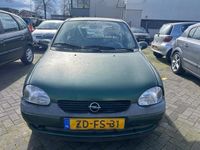 tweedehands Opel Corsa 1.2i-16V Strada