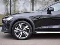 tweedehands Volvo V60 CC B5 250pk AWD Ultimate | Bowers&Wilkins | Trekhaak