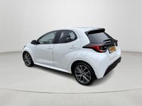 tweedehands Toyota Yaris Hybrid 1.5 Hybrid Executive | Carplay | Stoelverwarming | 17 inch LM-velgen | Keyless entry |