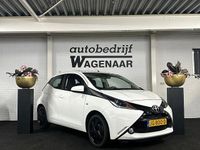 Occasion Toyota Aygo X-play 69 PK (50 kW) 2016 Wit Hatchback