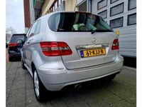 tweedehands Mercedes B150 Airco Navi CrusCtrl ParkSens