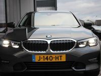 tweedehands BMW 318 318 i Executive Edition | Sportstoelen | Camera