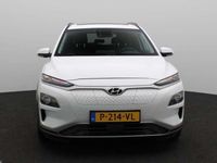 tweedehands Hyundai Kona EV 64 kWh Fashion | Navi | Camera | Stoel + Stuurverwarming | Adaptive Cruise Control | Lane-assist |