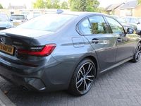 tweedehands BMW 330e 3-SERIEBUSINESS EDITION PLUS M PAKKET/ NAVI- CAMERA- 19 INCH