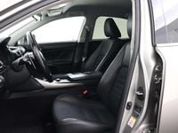 Occasion Lexus IS300h 223 PK (164 kW) 2017 Grijs, metallic lak Sedan