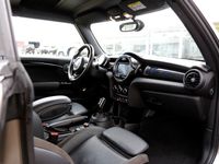 tweedehands Mini John Cooper Works Cabriolet 1.5 Cooper JCW Chili Aut.*Perfect Onderh.*Windscherm/Apple Carplay/Stoelverw./DAB/LED/Keyless Entry+Go/JCW Stuurwiel/JCW instaplijsten/Half Leder/Navi/LED/Parkeersens.V+A/17 inch LM*