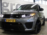 tweedehands Land Rover Range Rover Sport 5.0 V8 Supercharged SVR | 508 PK | Panorama dak | Meridian Audio | 23'' LM | F1 flippers | Elektr. trekhaak | Suede hemel zwart | Schaalstoelen + verwarming en ventilatie | Standkachel | Stuurverwarming | Apple carplay | Range