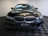 tweedehands BMW 318 318 i Business Edition | Camera | Navi | schuifdak