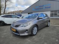 tweedehands Toyota Auris 1.8 Hybrid Aspiration trekhaak LM16"