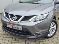 tweedehands Nissan Qashqai 1.2 Acenta Navigatie, Climate Control, Cruise Control, Achteruitrijcamera, 17"Lm