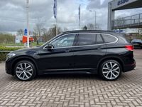 tweedehands BMW X1 xDrive25e High Executive Sportline Navigatie prof Panoramadak Head-Up Camera ACCSportstoelen Trekhaak Stoelverwarming Keyless Entry 18 Inch Velgen Nw € 65000.-