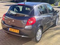 Occasion Renault Clio II Collection 75 PK (55 kW) 2009 Grijs Hatchback
