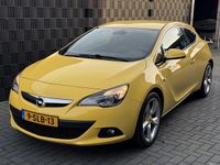 Occasion Opel Astra GTC Sport 170 PK (125 kW) 2013 Geel Hatchback