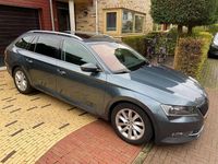 Occasion Skoda Superb Business Line 181 PK (133 kW) 2018 Grijs Stationwagen