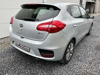 tweedehands Kia Ceed 1.4i Navi Edition ISG nieuwe staat ****