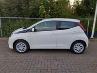 Occasion Toyota Aygo X-play 72 PK (52 kW) 2021 Wit Hatchback