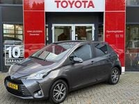 Occasion Toyota Yaris Hybrid 101 PK (74 kW) 2019 Grijs Hatchback