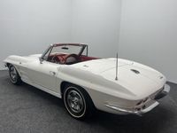 tweedehands Corvette Stingray C2/ 1963 / Cabriolet / Ermine White / Matching Nr's 250 BHP / 327Cu / 5,4 Liter / V8 / Automatic