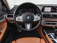 tweedehands BMW M760 760xDrive High Executive Automaat / Panoramada