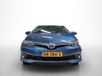 Occasion Toyota Auris Hybrid Executive 136 PK (100 kW) 2017 Blauw (metallic) Hatchback