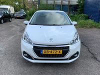 tweedehands Peugeot 208 1.2 PureTech Signature