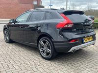 tweedehands Volvo V40 CC 2.0 D4 Automaat 190 pk Momentum Euro 6 Navigatie 18 Inch Velgen Parkeersensoren Getint Glas Cruise Control