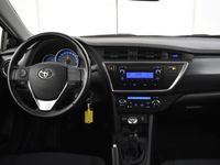 tweedehands Toyota Auris 1.3 Now | Trekhaak | Climate & cruise control